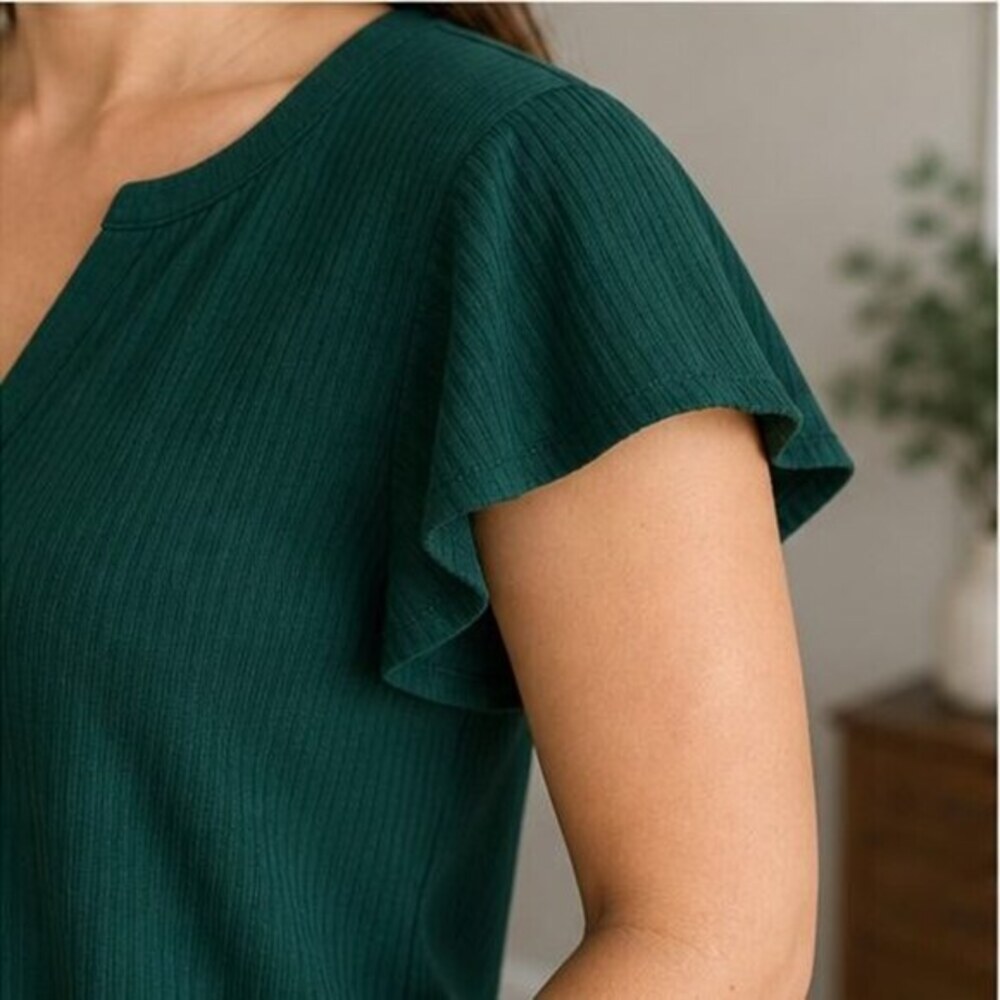Emerald V Neck Top - Picture 5 of 6